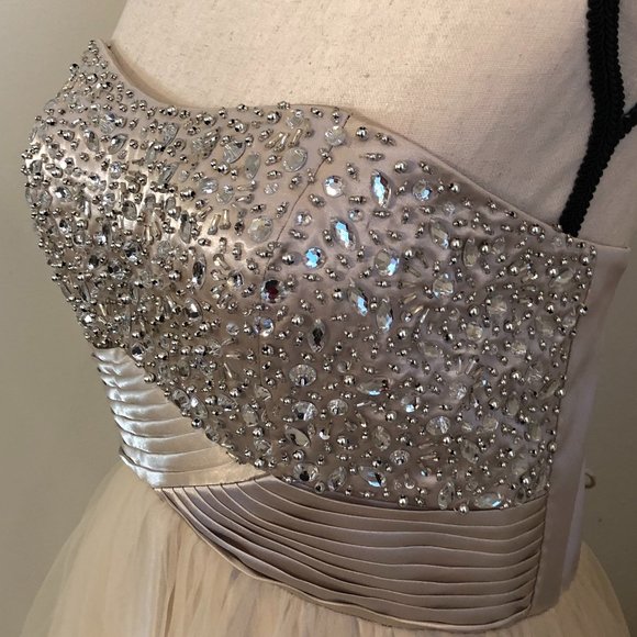 Xscape, Strapless Embellished Champagne Tulle & Satin Ball Gown, Size 10 - Picture 5 of 16